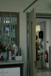 Us S01E04 480p x264-mSD EZTV