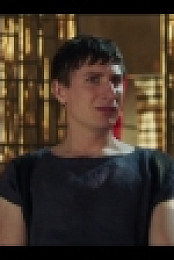 Plebs S05E02 WEB x264-KOMPOST [eztv]