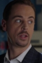 NCIS S18E08 720p HDTV x264-SYNCOPY EZTV
