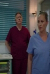 Holby City S22E11 480p x264-mSD [eztv]