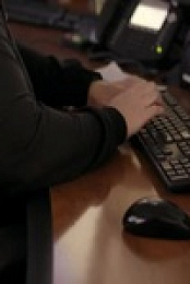 911 Crisis Center S01E02 480p x264-mSD EZTV