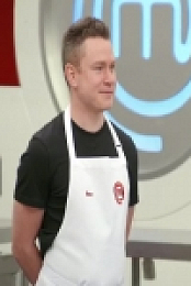 MasterChef S17E10 480p x264-mSD EZTV
