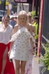 Yummy Mummies S02E03E04 HDTV x264-CCT [eztv]