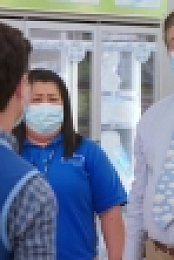 Superstore S06E08 HDTV x264-PHOENiX EZTV