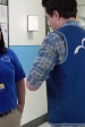Superstore S03E02 iNTERNAL 720p WEB x264-BAMBOOZLE[eztv]