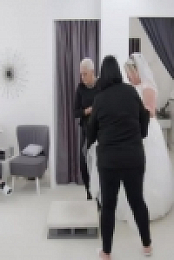 Curvy Brides Boutique S02E01 480p x264-mSD EZTV