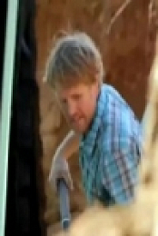 Tiny Paradise S02E08 Mountain View Hobbit Home 480p x264-mSD [eztv]