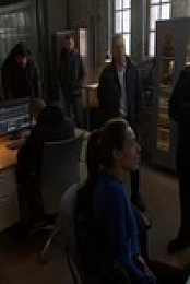 Chicago PD S10E16 480p x264-mSD EZTV