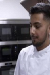 Inside Tesco 24 7 S01E02 480p x264-mSD EZTV