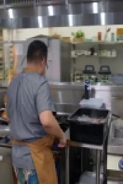 Bong Appetit S03E01 480p x264-mSD [eztv]