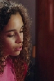 Millie Inbetween S03E08 WEB h264-WEBTUBE[eztv]