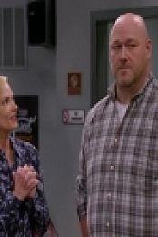 Mom S07E02 480p x264-mSD [eztv]