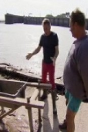Flog It S15E59 480p x264-mSD [eztv]