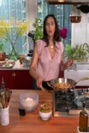 Selena plus Chef S03E06 480p x264-mSD EZTV
