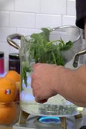 Selena plus Chef S04E05 480p x264-mSD EZTV