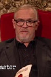 Taskmaster S13E06 720p WEB h264-WEBTUBE EZTV