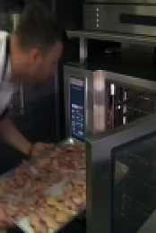 Top Chef S18E01 480p x264-mSD EZTV