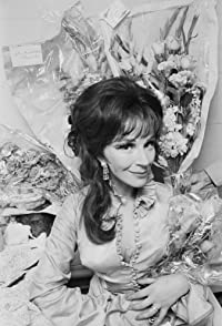 Fenella Fielding