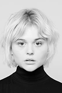 Emily Alyn Lind