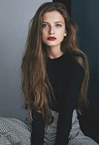 Zoe Pastelle Holthuizen