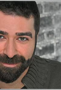 Barzin Akhavan