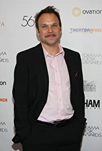Norbert Leo Butz