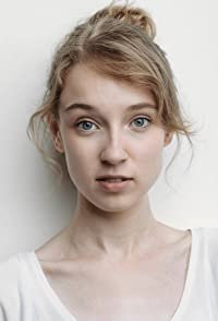 Emma Curtis