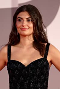 Mounia Akl