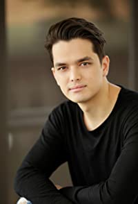 James Mana