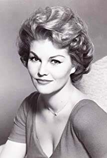 Claire Kelly