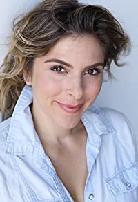 Alexa Kahn