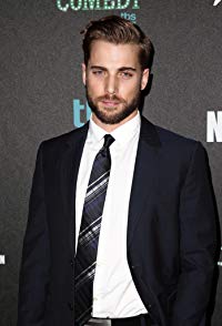 Dustin Milligan