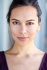 Sonya Balmores