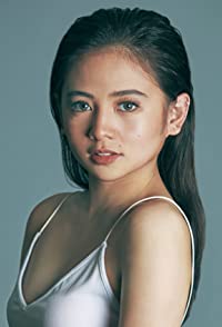 Ella Cruz
