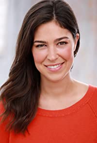 Suzanna Akins