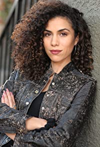 Andrea Sixtos