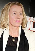 Elaine Constantine