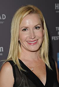 Angela Kinsey