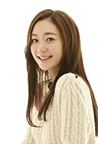 Yoo-Young Lee