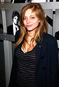 Lizzie Brochere