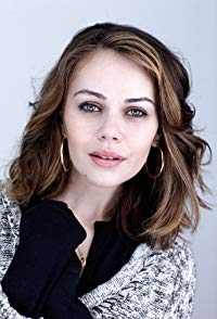 Alexis Dziena