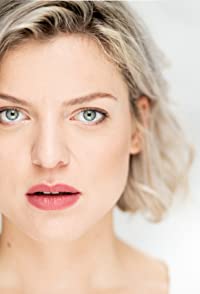 Ella Leyers