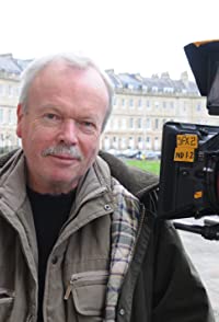 Giles Foster