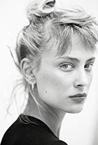 Nora Arnezeder