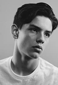 Louis Partridge