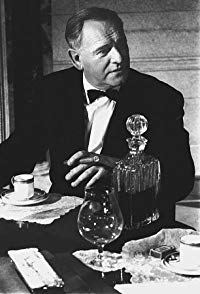 Bernard Lee