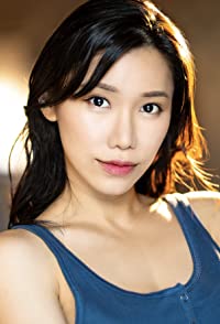 Narisa Suzuki