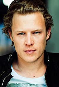 Christopher Egan