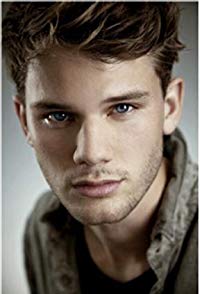 Jeremy Irvine