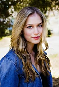 Elizabeth Lail